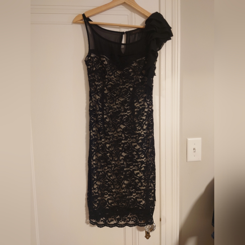 The Limited Black Lace cocktail dress xs beautiful!